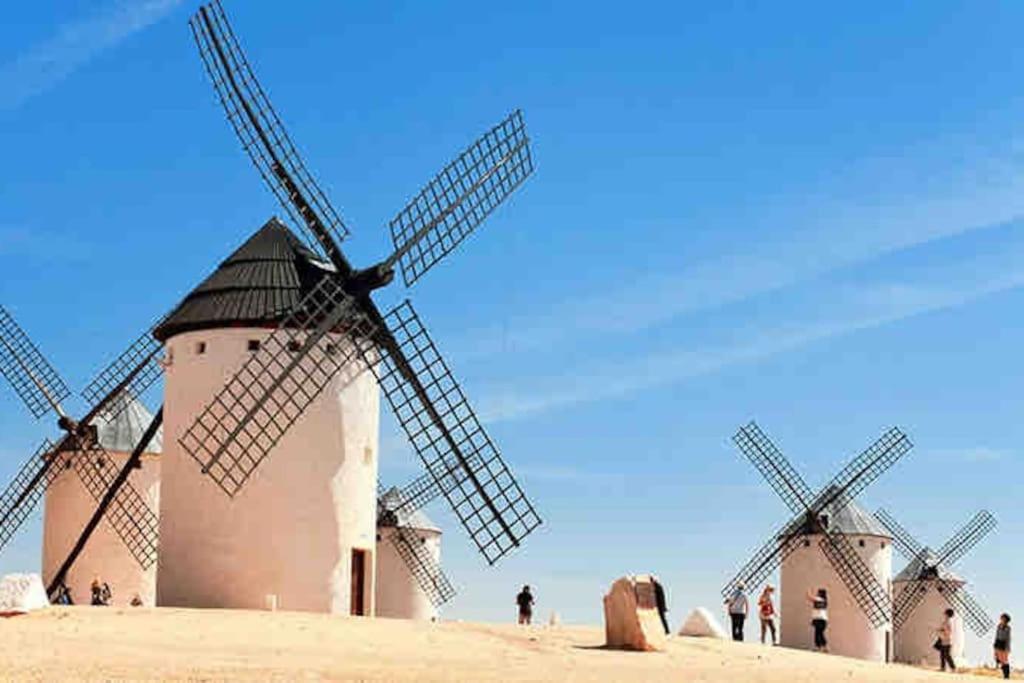 Apto. Singular En La Mancha Banco De Inversiones Argamasilla de Alba Exterior foto
